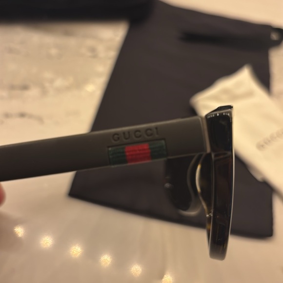 Gucci GG0010S sunglasseses havana brown with grey smoke lens LIKE NEW - Picture 4 of 5